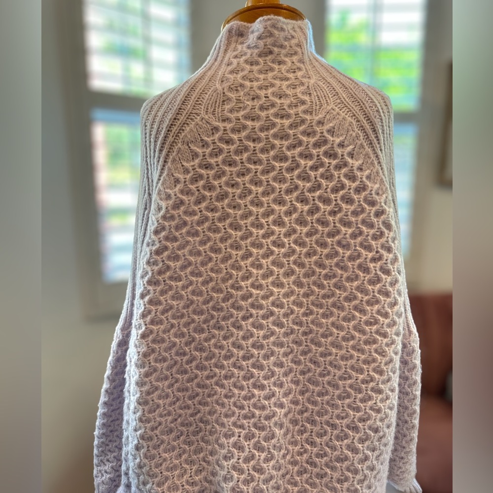 Anthropologie beautiful lavender Bia Mock Neck
Tunic Sweater ☃️❄️🍂🍁